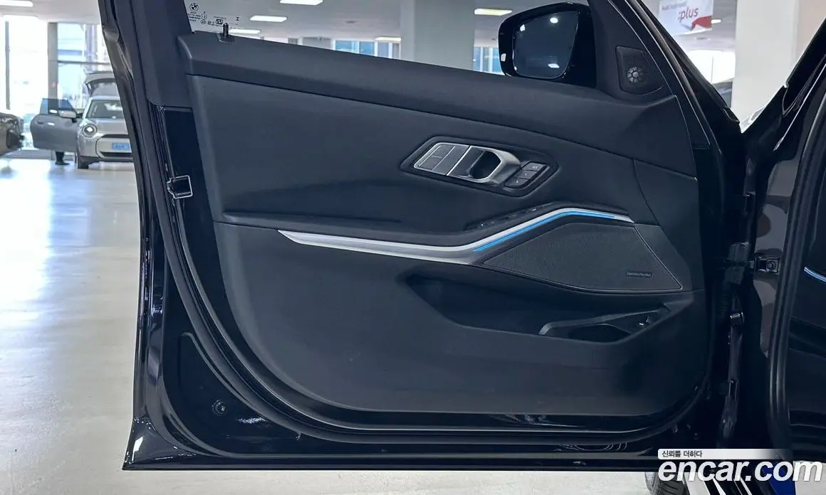 BMW 3 серия 2025 2.0 автомат (гидро), фото 13
