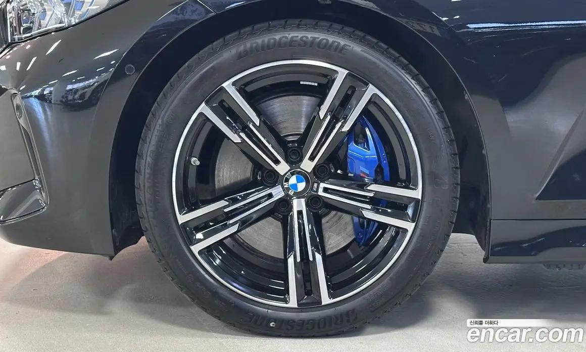 BMW 3 серия 2025 2.0 автомат (гидро), фото 5