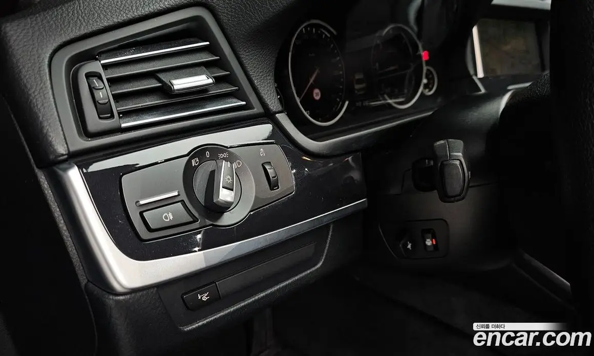 BMW 5 серия 2015 2.0 автомат (гидро), фото 16