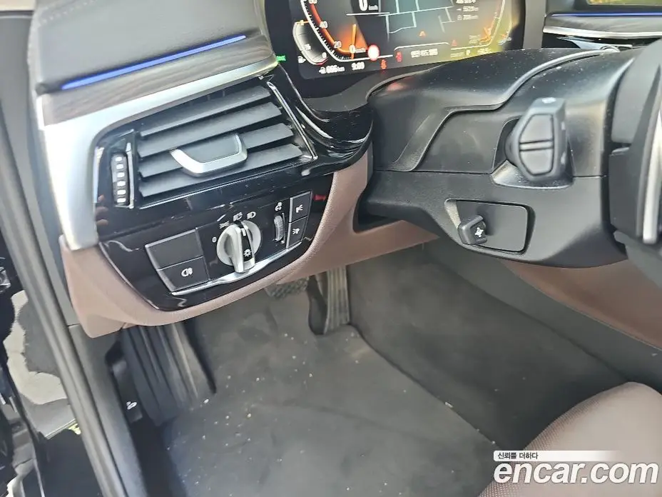 BMW 5 серия 2023 2.0 автомат (гидро), фото 15 BMW 5 серия 2023 2.0 автомат (гидро), фото 15