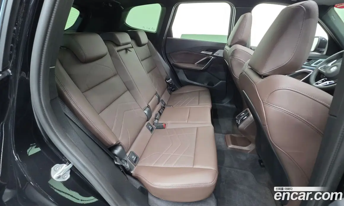 BMW X1 2024 2.0 автомат (гидро), фото 19
