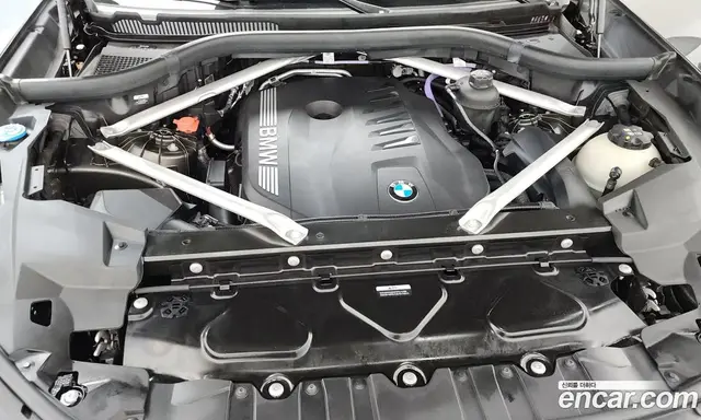 BMW X6 2024 3.0 автомат (гидро), миниатюра 6