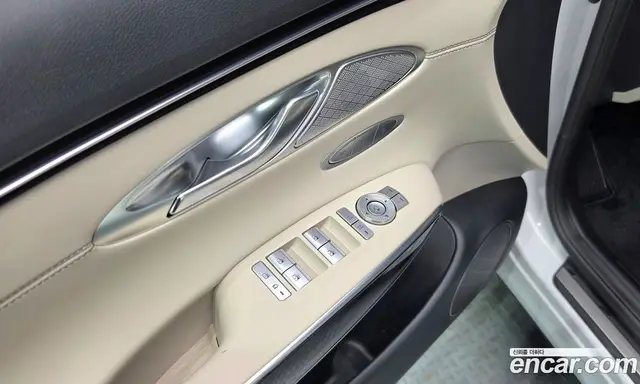 Genesis GV70 2022 2.5 автомат (гидро), миниатюра 9 Genesis GV70 2022 2.5 автомат (гидро), миниатюра 9
