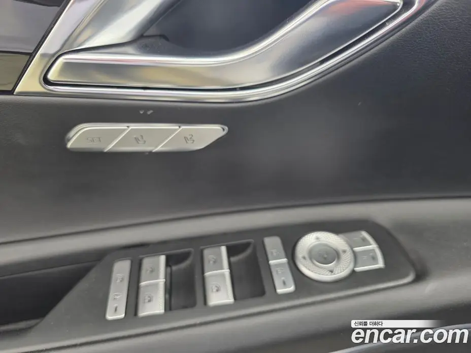Genesis GV80 2022 2.5 автомат (гидро), фото 17 Genesis GV80 2022 2.5 автомат (гидро), фото 17