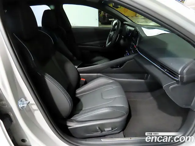 Hyundai Avante 2026 2.0 автомат (гидро), миниатюра 8