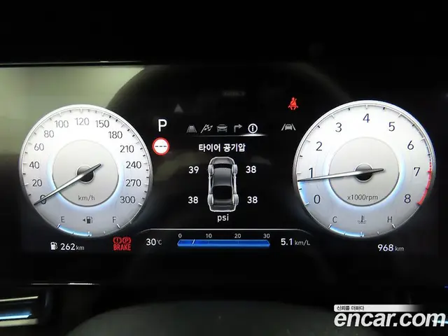 Hyundai Avante 2026 2.0 автомат (гидро), миниатюра 9