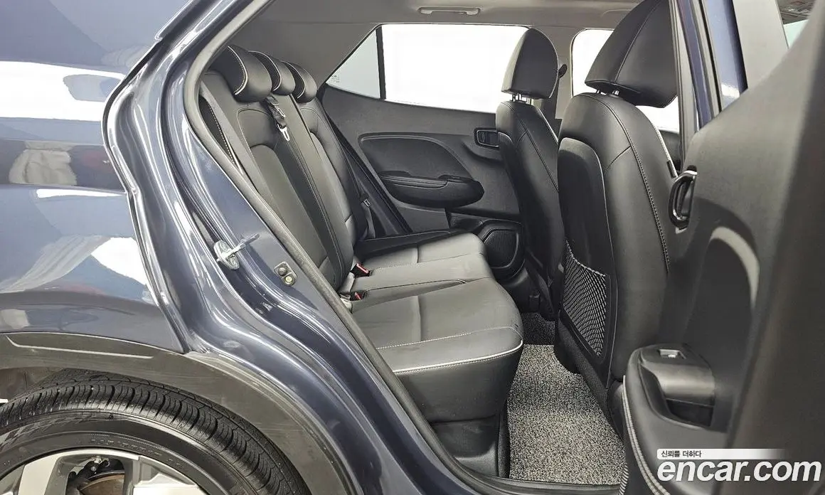Hyundai Venue 2022 1.6 автомат (гидро), фото 12