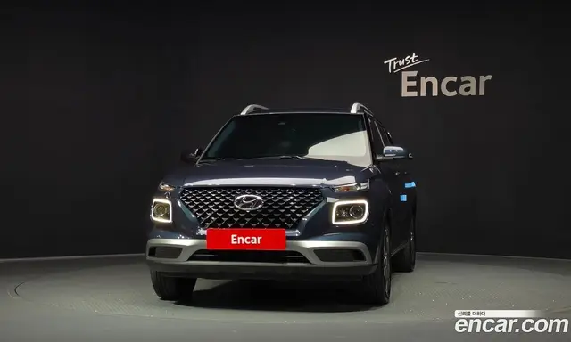 Hyundai Venue 2022 1.6 автомат (гидро), миниатюра 3