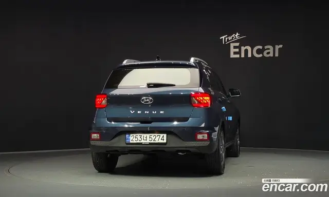 Hyundai Venue 2022 1.6 автомат (гидро), миниатюра 4