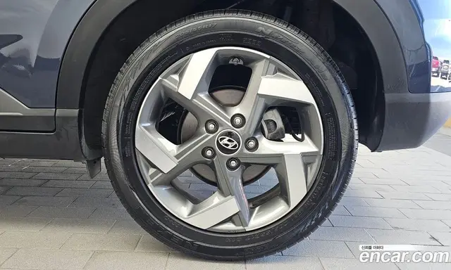 Hyundai Venue 2022 1.6 автомат (гидро), миниатюра 5