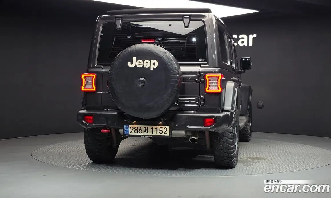 Jeep Wrangler 2021 2.0 автомат (гидро), фото 4