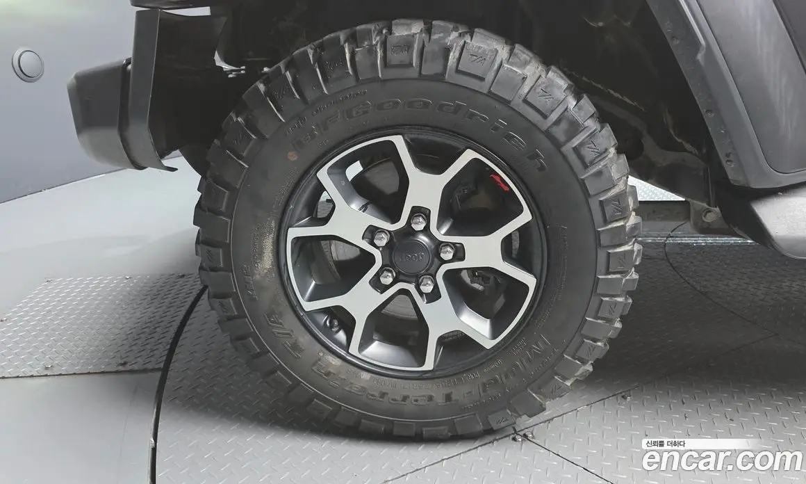 Jeep Wrangler 2021 2.0 автомат (гидро), фото 5