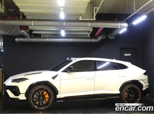 Lamborghini Urus 2024 4.0 автомат (гидро), миниатюра 3
