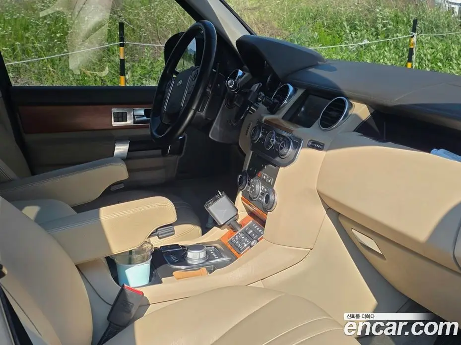 Land Rover Discovery 2014 3.0 автомат (гидро), фото 15