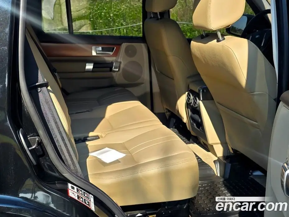 Land Rover Discovery 2014 3.0 автомат (гидро), фото 18