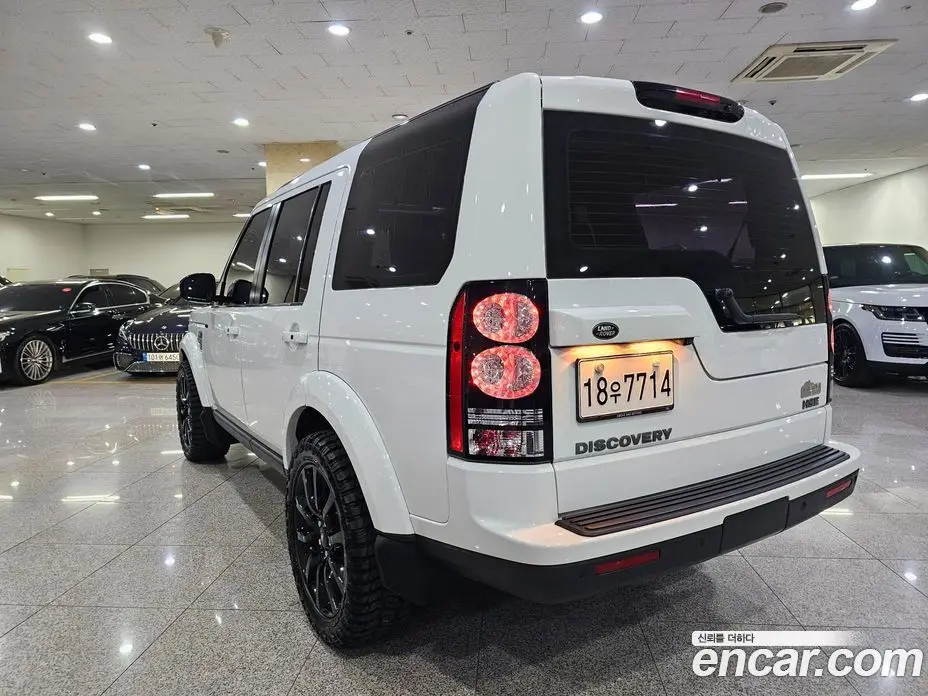 Land Rover Discovery 2015 3.0 автомат (гидро), фото 4 Land Rover Discovery 2015 3.0 автомат (гидро), фото 4