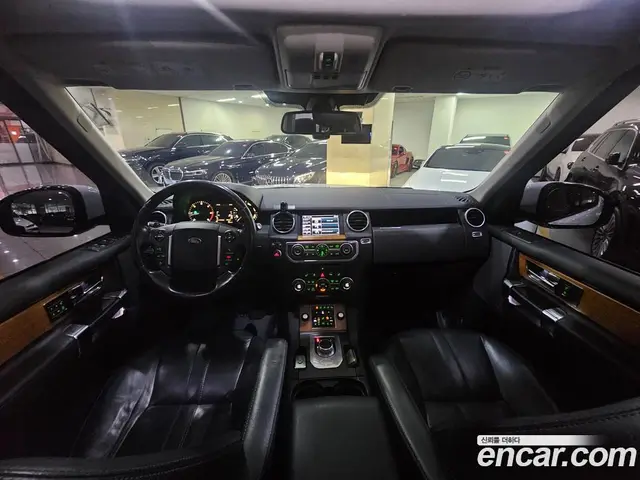 Land Rover Discovery 2015 3.0 автомат (гидро), миниатюра 8 Land Rover Discovery 2015 3.0 автомат (гидро), миниатюра 8