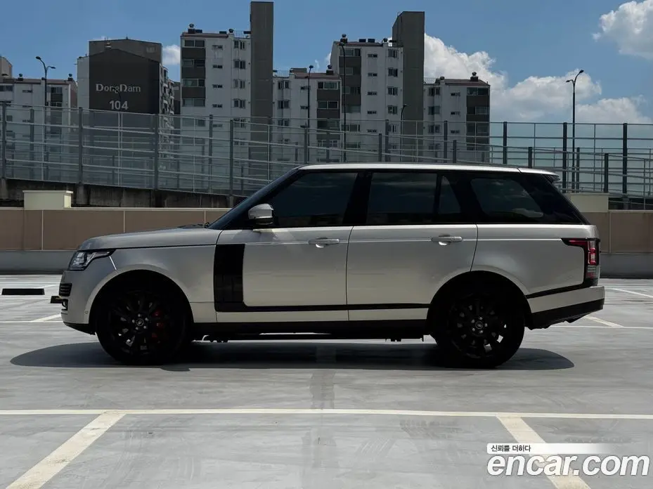 Land Rover Range Rover 2015 4.4 автомат (гидро), фото 19