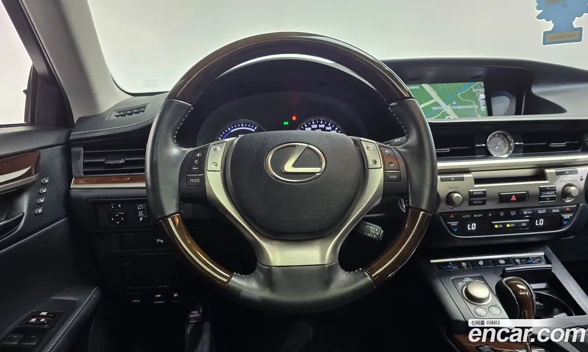 Lexus ES 2013 2.5 автомат (гидро), фото 13