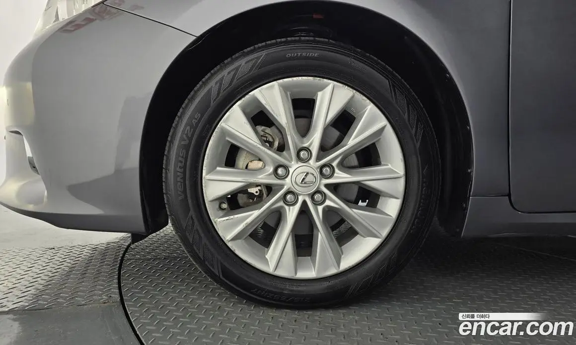 Lexus ES 2013 2.5 автомат (гидро), фото 5