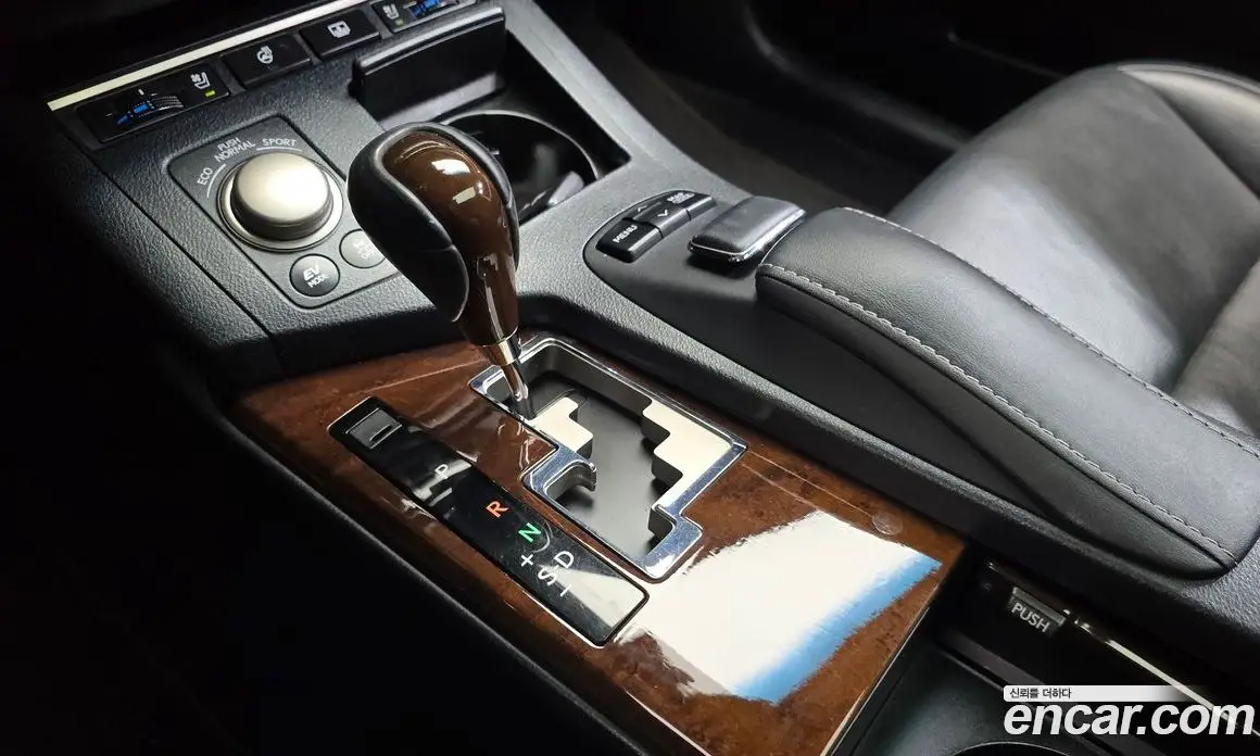 Lexus ES 2013 2.5 автомат (гидро), фото 9
