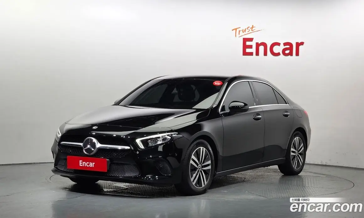 Mercedes-Benz A-Class 2021 2.0 автомат (гидро), фото 1 Mercedes-Benz A-Class 2021 2.0 автомат (гидро), фото 1