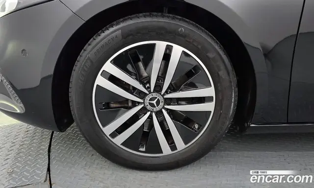 Mercedes-Benz A-Class 2021 2.0 автомат (гидро), миниатюра 5 Mercedes-Benz A-Class 2021 2.0 автомат (гидро), миниатюра 5