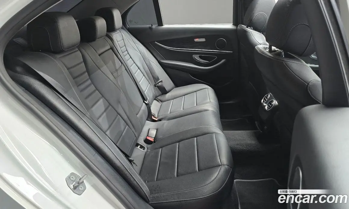 Mercedes-Benz E-Class 2017 1.9 автомат (гидро), фото 11 Mercedes-Benz E-Class 2017 1.9 автомат (гидро), фото 11