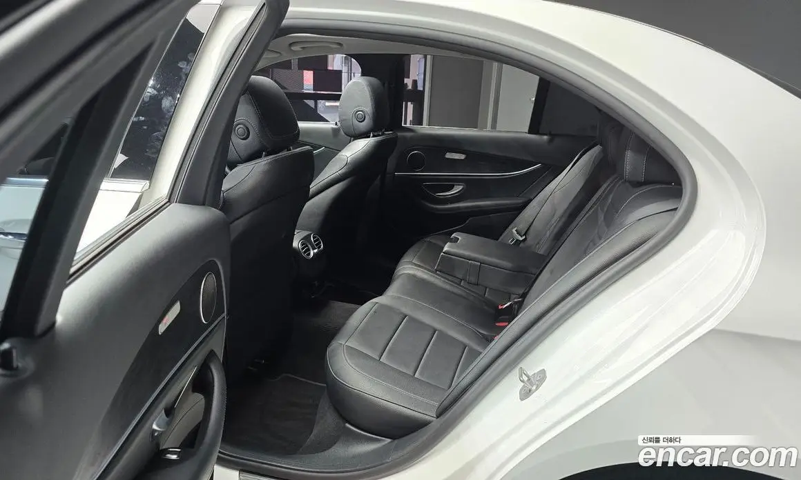 Mercedes-Benz E-Class 2017 1.9 автомат (гидро), фото 12 Mercedes-Benz E-Class 2017 1.9 автомат (гидро), фото 12