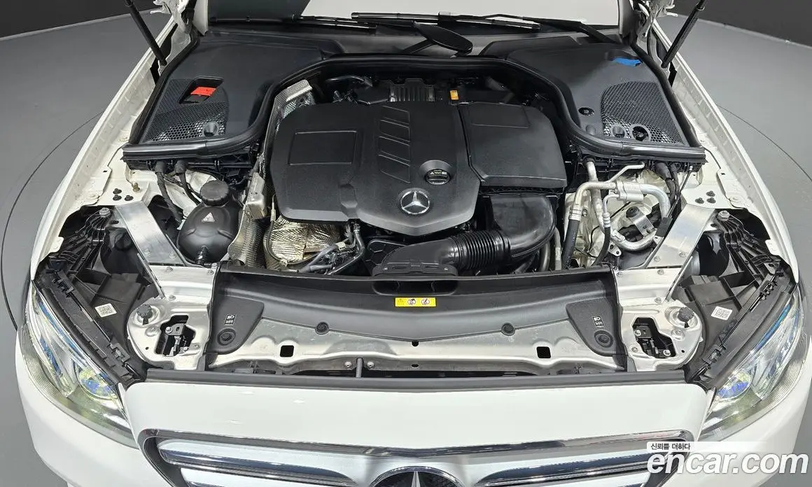 Mercedes-Benz E-Class 2017 1.9 автомат (гидро), фото 6 Mercedes-Benz E-Class 2017 1.9 автомат (гидро), фото 6