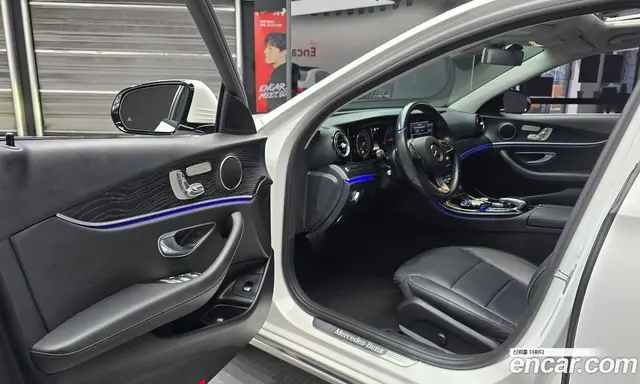 Mercedes-Benz E-Class 2017 1.9 автомат (гидро), миниатюра 10 Mercedes-Benz E-Class 2017 1.9 автомат (гидро), миниатюра 10