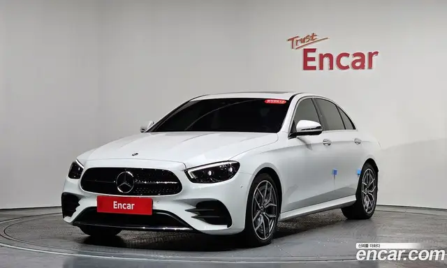 Mercedes-Benz E-Class, 2022, 28 558 км