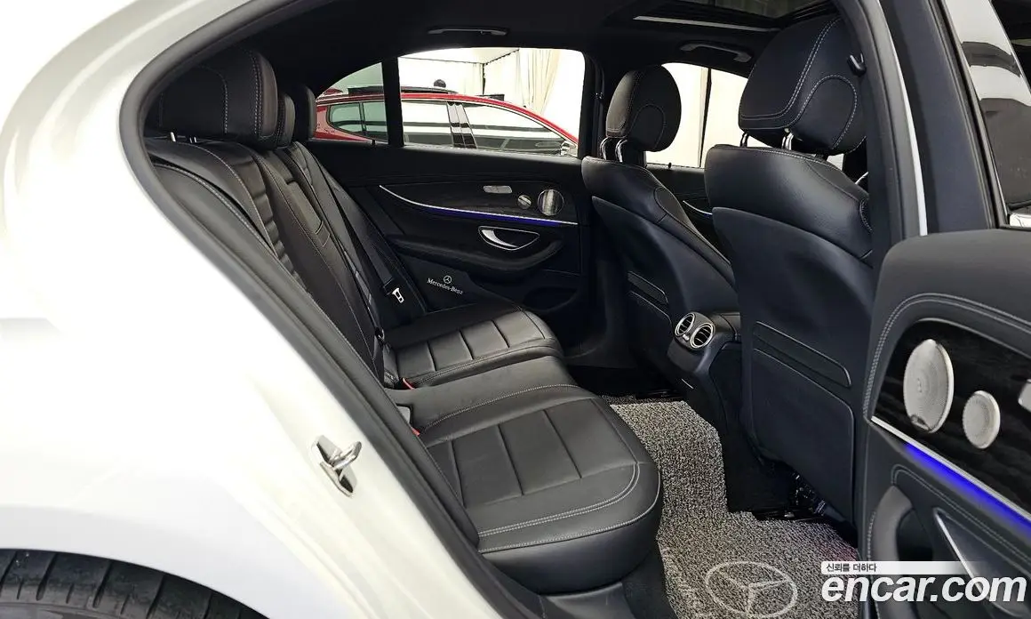 Mercedes-Benz E-Class 2022 1.9 автомат (гидро), фото 12 Mercedes-Benz E-Class 2022 1.9 автомат (гидро), фото 12
