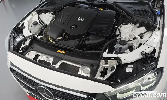 Mercedes-Benz E-Class 2025 2.0 автомат (гидро), миниатюра 6