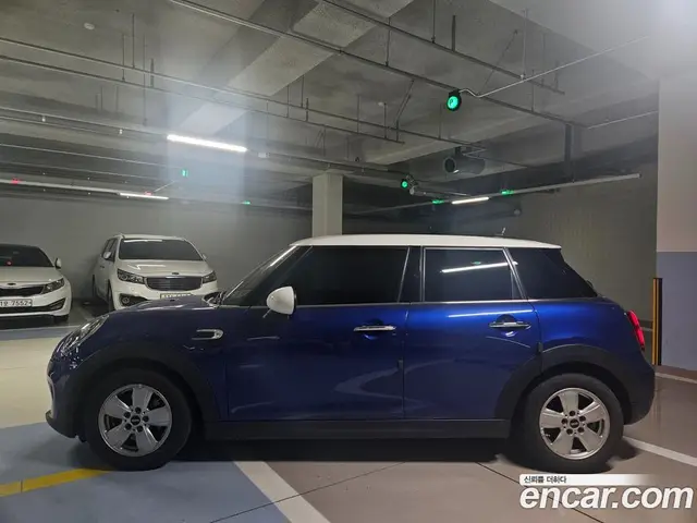 Mini Cooper 2018 1.5 автомат (гидро), миниатюра 3