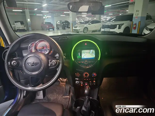 Mini Cooper 2018 1.5 автомат (гидро), миниатюра 10