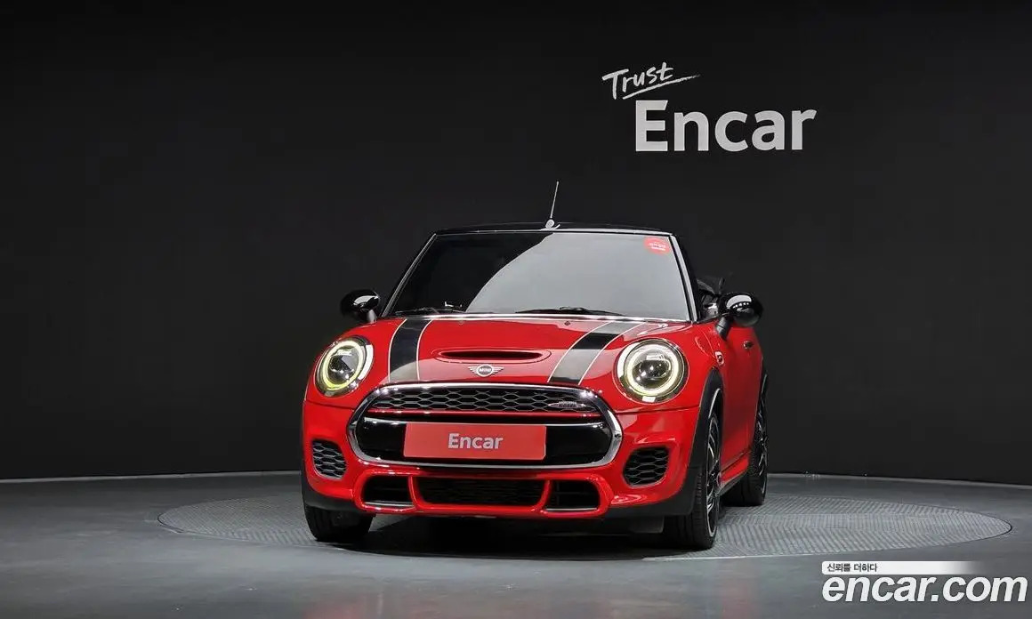 Mini Cooper Convertible 2019 2.0 автомат (гидро), фото 3 Mini Cooper Convertible 2019 2.0 автомат (гидро), фото 3