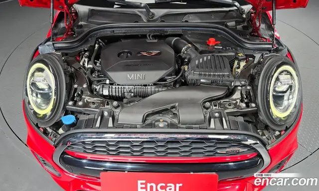 Mini Cooper Convertible 2019 2.0 автомат (гидро), миниатюра 6 Mini Cooper Convertible 2019 2.0 автомат (гидро), миниатюра 6