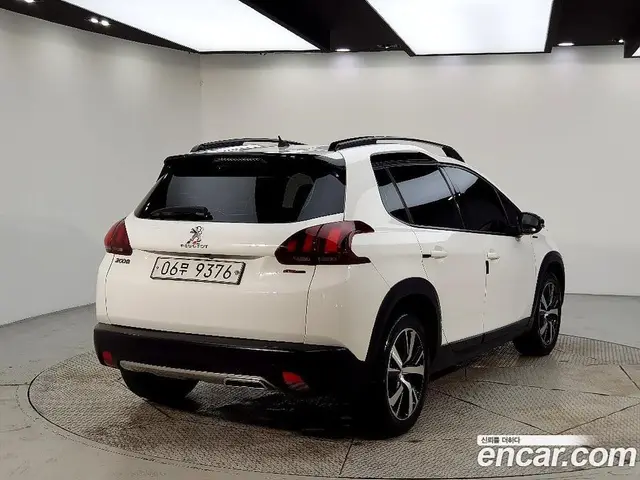 Peugeot 2008 2018 1.6 автомат (робот), миниатюра 4 Peugeot 2008 2018 1.6 автомат (робот), миниатюра 4