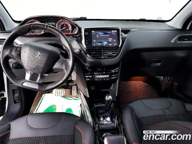 Peugeot 2008 2018 1.6 автомат (робот), миниатюра 5 Peugeot 2008 2018 1.6 автомат (робот), миниатюра 5