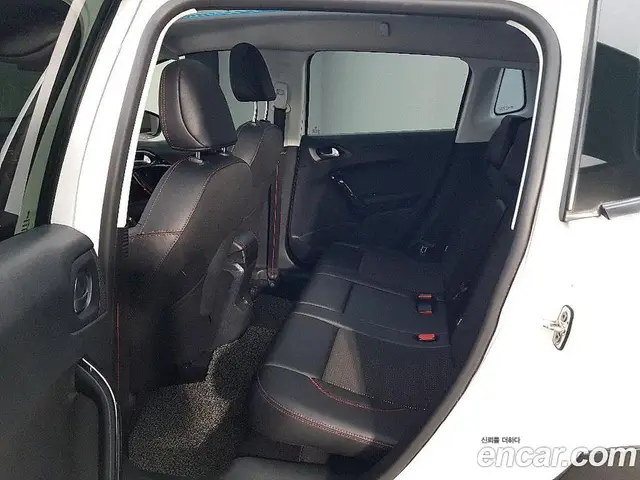 Peugeot 2008 2018 1.6 автомат (робот), миниатюра 9 Peugeot 2008 2018 1.6 автомат (робот), миниатюра 9