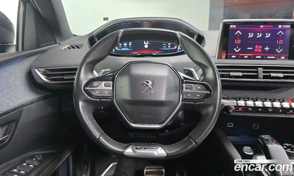 Peugeot 3008 2018 1.6 автомат (гидро), фото 13