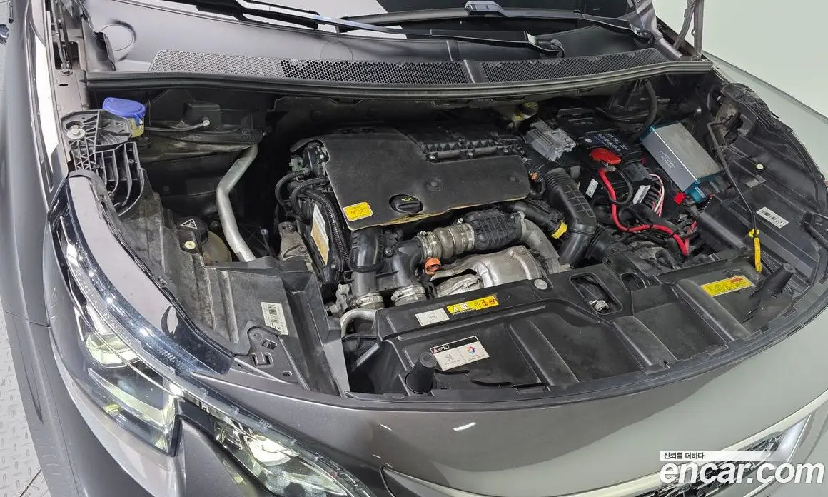 Peugeot 3008 2018 1.6 автомат (гидро), фото 6