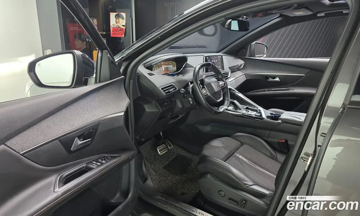 Peugeot 3008 2018 1.6 автомат (гидро), фото 10