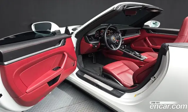 Porsche 911 2022 3.0 автомат (гидро), миниатюра 10