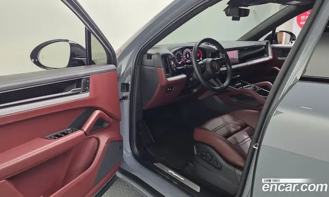 Porsche Cayenne 2024 3.0 автомат (гидро), миниатюра 10 Porsche Cayenne 2024 3.0 автомат (гидро), миниатюра 10