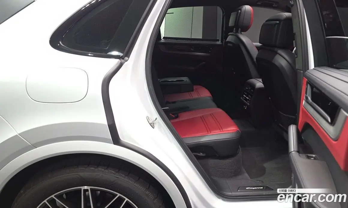 Porsche Cayenne 2025 3.0 автомат (гидро), фото 12 Porsche Cayenne 2025 3.0 автомат (гидро), фото 12