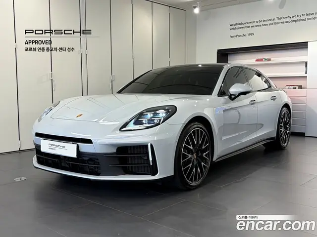 Porsche Panamera, 2025, 3 943 км