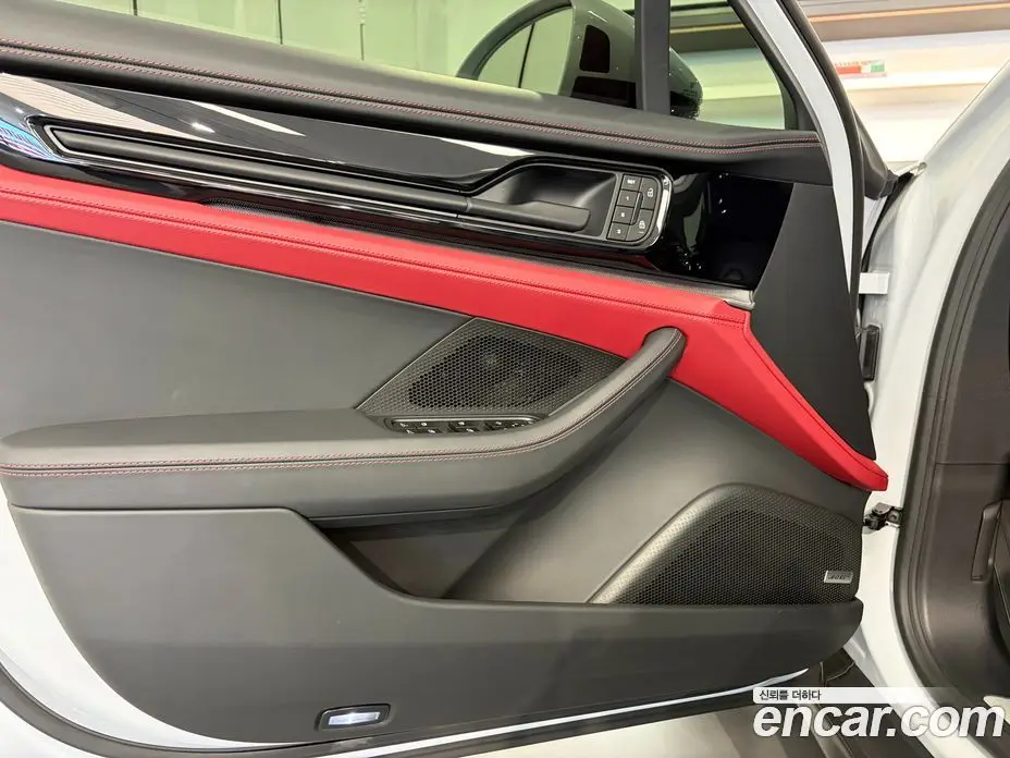 Porsche Panamera 2025 2.9 автомат (гидро), фото 10 Porsche Panamera 2025 2.9 автомат (гидро), фото 10