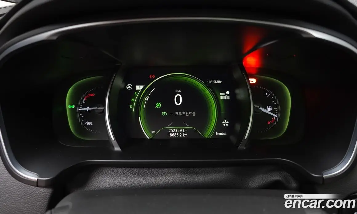 Renault (Samsung) SM6 2016 1.5 автомат (гидро), фото 8 Renault (Samsung) SM6 2016 1.5 автомат (гидро), фото 8